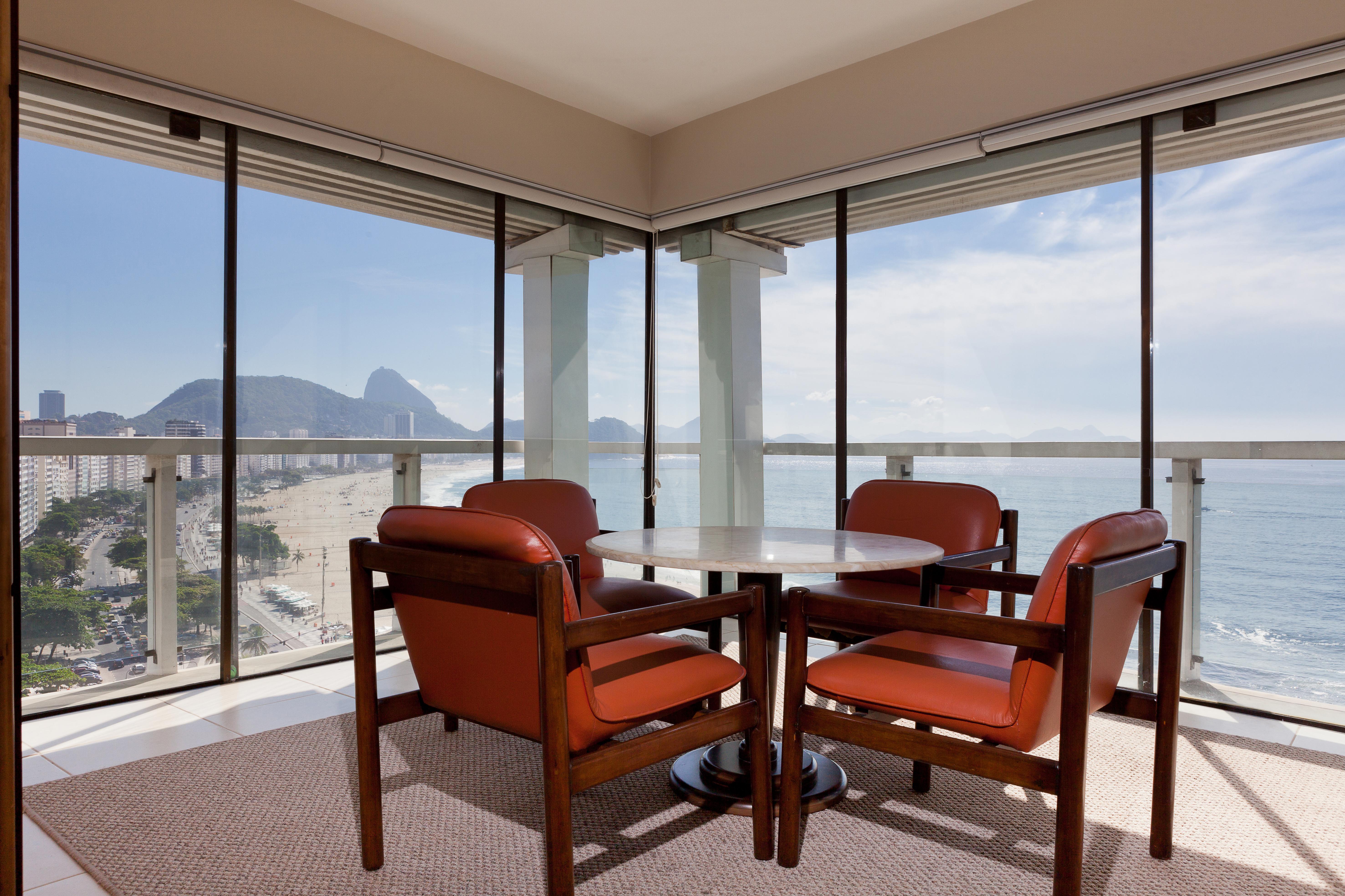 Rio Othon Palace Rio de Janeiro Exterior photo The balcony of a suite at the Copacabana Palace