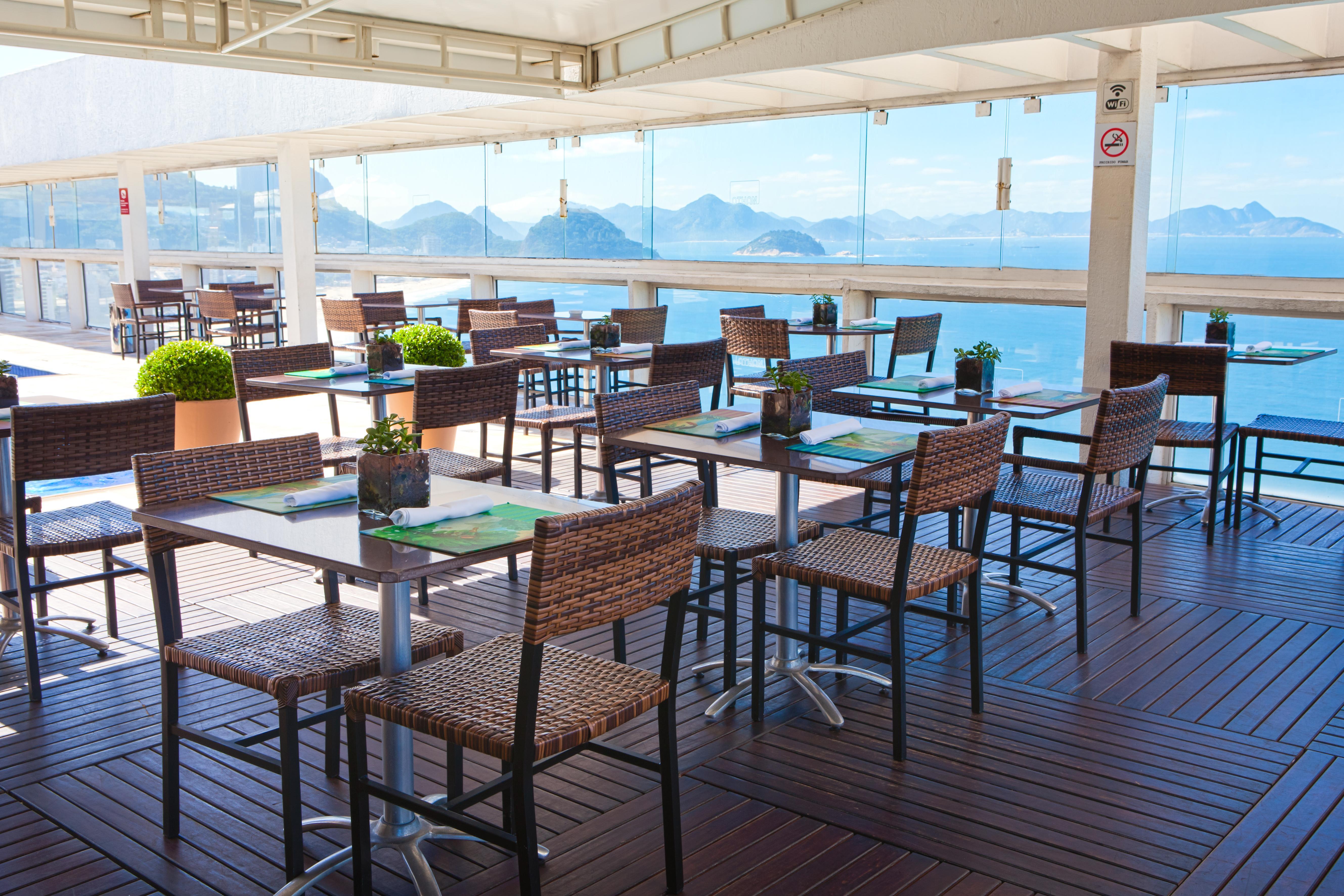 Rio Othon Palace Rio de Janeiro Restaurant photo The deck of the hotel