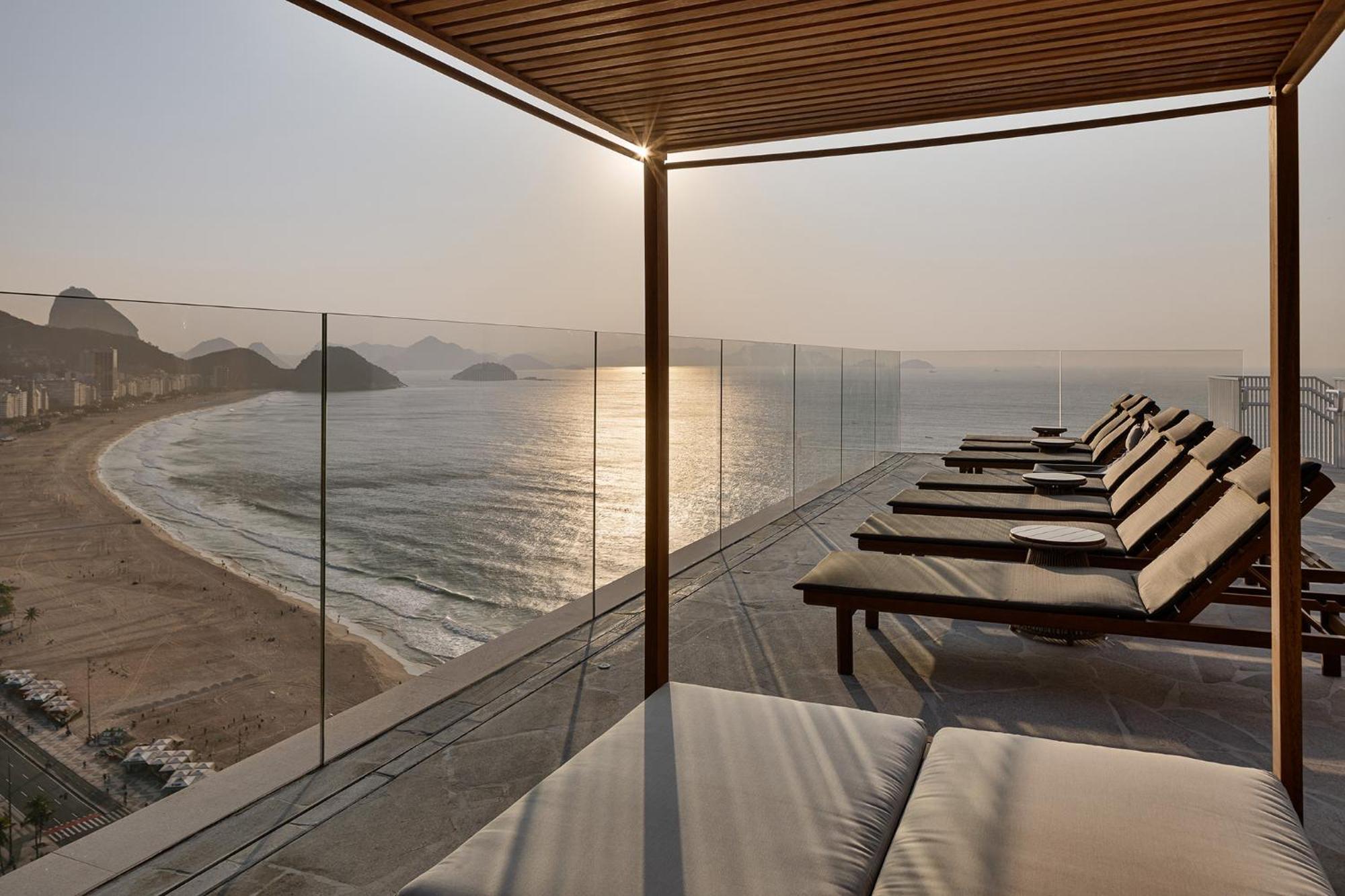 Rio Othon Palace Rio de Janeiro Exterior photo The beach at the hotel